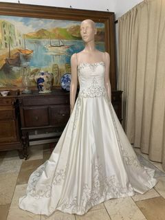 (Category: ) located in . Submitted by fashionlibraryph (Listing ID 1353066704, Image 1). Description: .