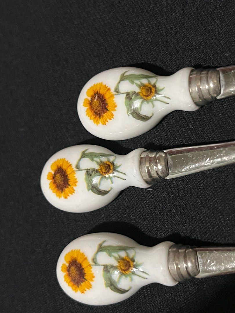 Teaspoon 3pcs Japan (Category: Coffee & Tea Tableware) located in Guagua. Submitted by goodbuysathome (Listing ID 1353162391, Image 2). Description: Sunflower ceramic tip teaspoon from Japan Just stored Add Add sf 54 GCash payment .