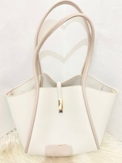 (Kategori: ) berada di . Dikirim oleh lovvvlen (ID iklan 1353031722, Gambar 1). Deskripsi: .