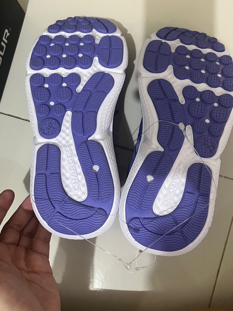 Under Armour Rubber Shoes (Category: Sneakers) located in Mandaluyong City. Submitted by 4everhappee (Listing ID 1353118146, Image 3). Description: Size 6.5 Color Bluish Violet.