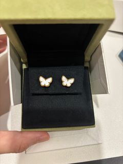 (Category: ) located in . Submitted by yangc (Listing ID 1353110432, Image 1). Description: .