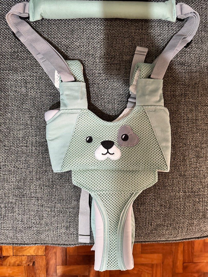 Watolt Baby Walking Assistant (Category: Carriers & Slings) located in Quezon City. Submitted by eimaj08 (Listing ID 1353052744, Image 2). Description: Brand: Watolt Color: Green Mesh Breathable Age: 7-24 month old .