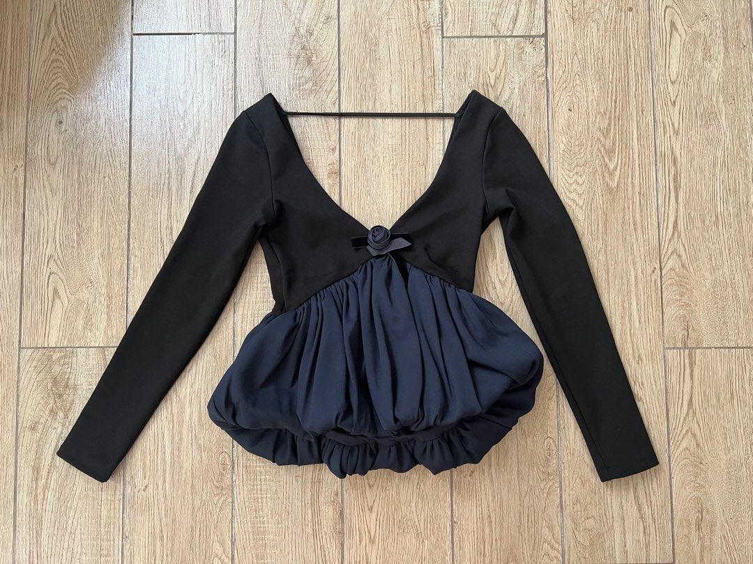 Zara bubble top (Category: Blouses) located in Makati City. Submitted by stufffromkim (Listing ID 1353084039, Image 2). Description: Used once only.