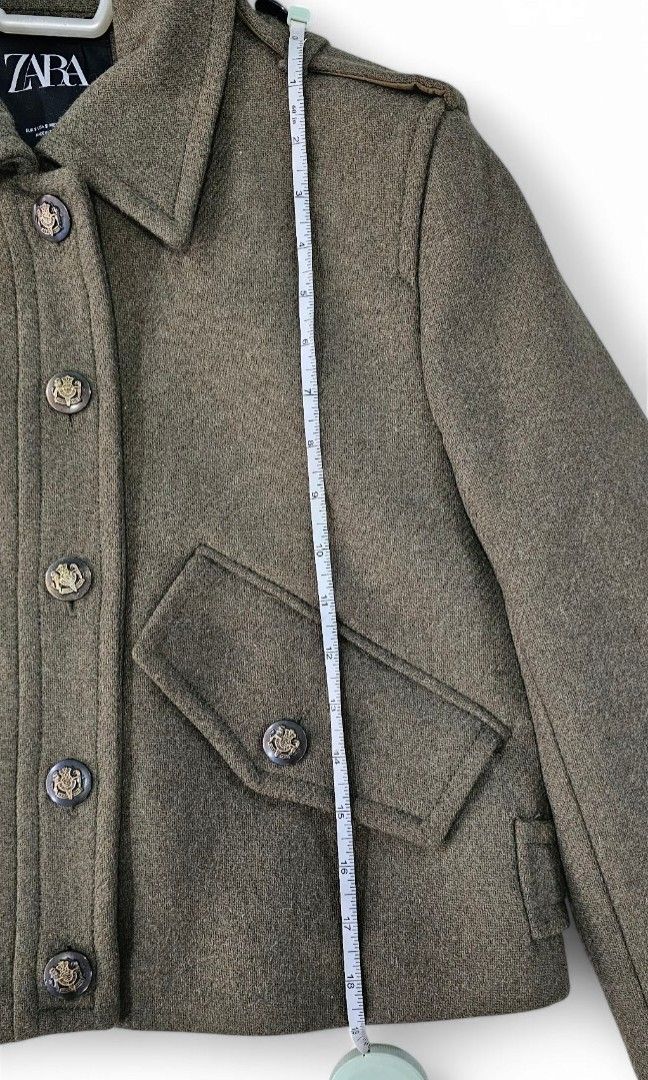 Zara Cropped Wool Blend Jacket (Category: Coats, Jackets and Outerwear) located in Paranaque City. Submitted by shopextraph (Listing ID 1353162743, Image 2). Description: [Unused] Original Price: P4,995 Zara Cropped Wool Blend Jacket Color: Army Green Size: Small No other inclusions. All photos taken by the seller (except for last, from mango).