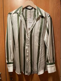 (Category: ) located in . Submitted by spades_closet (Listing ID 1353154555, Image 1). Description: .