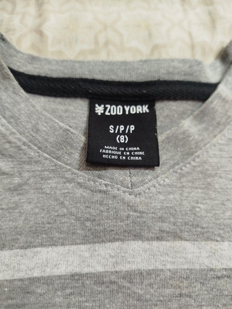Zoo York boys shirt (Category: Babies & Kids Fashion) located in Paranaque City. Submitted by missteks1016 (Listing ID 1353090269, Image 2). Description: size: 8 years / S condition: lightly used, very nice please pm for measurements.