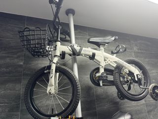 (Category: ) located in . Submitted by ak_shopping (Listing ID 1353325474, Image 1). Description: .