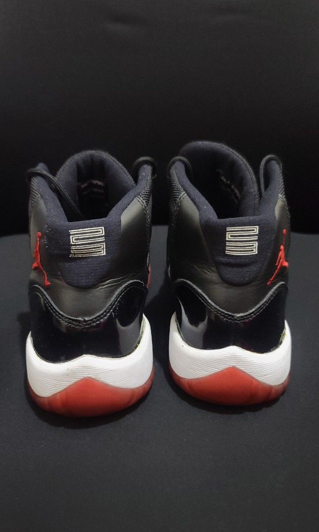 Air Jordan 11 Retro Playoffs Bred (Category: Sneakers) located in Cagayan de Oro. Submitted by buchick1015 (Listing ID 1353345538, Image 3). Description: FS: Air Jordan 11 Retro Playoffs Bred Size: US 6Y, EUR 38.5, 24cm has some signs of usage, but it is still spiky and presentable. Issue: has some reglue Loc: Uptown, CDO If for shipping, just add 100 for shipping fee.