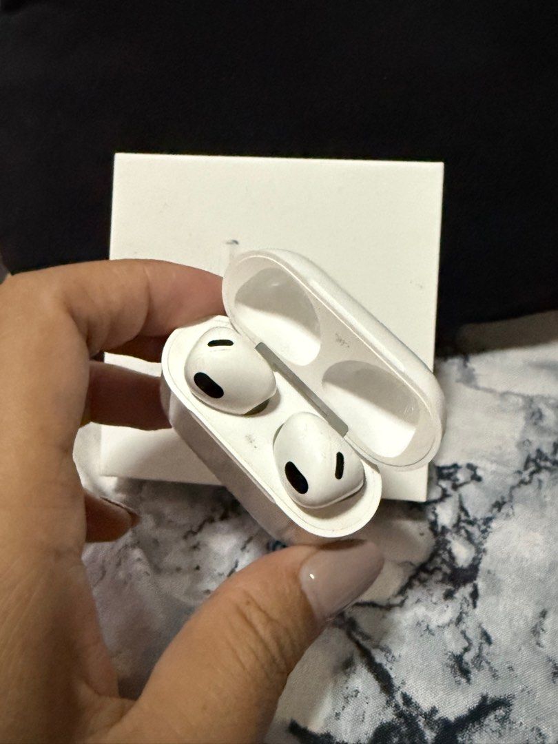 airpods 3rd generation (Category: Earphones) located in Manila. Submitted by prettyrae (Listing ID 1353288156, Image 3). Description: No issues or any damage May maliit lang na stain sa may cover part with charger, box and case Original from apple , no to fake!!.