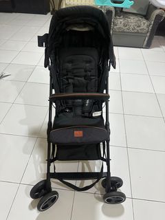 (Kategori: ) berada di . Dikirim oleh ablwardrobe (ID iklan 1353318163, Gambar 1). Deskripsi: .