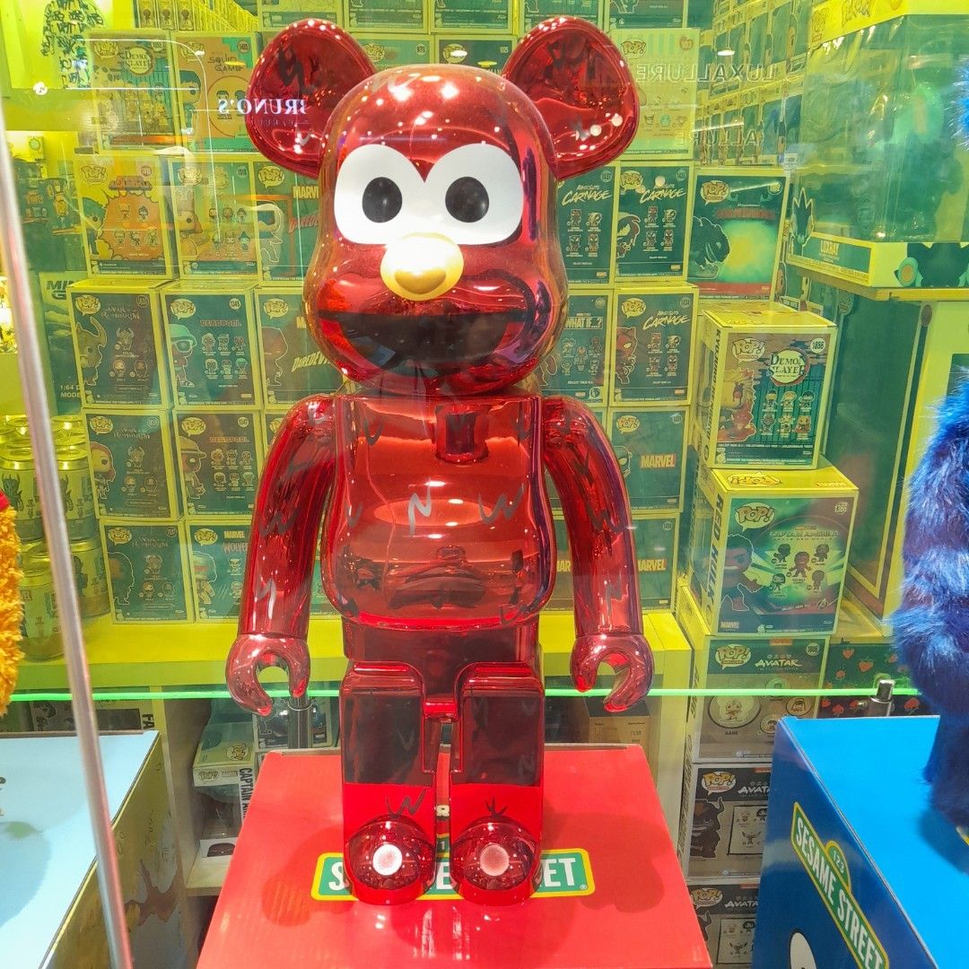 Bearbrick bearbricks bear brick bricks Large size (Category: Designer & Blind Box Toys) located in Meycauayan. Submitted by crimson.trading. (Listing ID 1353366983, Image 1). Description: Bearbrick bearbricks bear brick bricks Large size CRIMSON TRADER Grass Residences Condominium Brgy Sto.Cristo, NORTH EDSA QUEZON CITY.