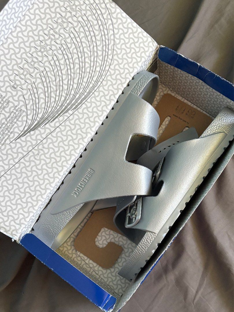 Birkenstock arizona eva (Category: Sneakers) located in Taguig. Submitted by roxjl (Listing ID 1353220690, Image 1). Description: New Size 41 can fit 9 Bought it in Zalora.