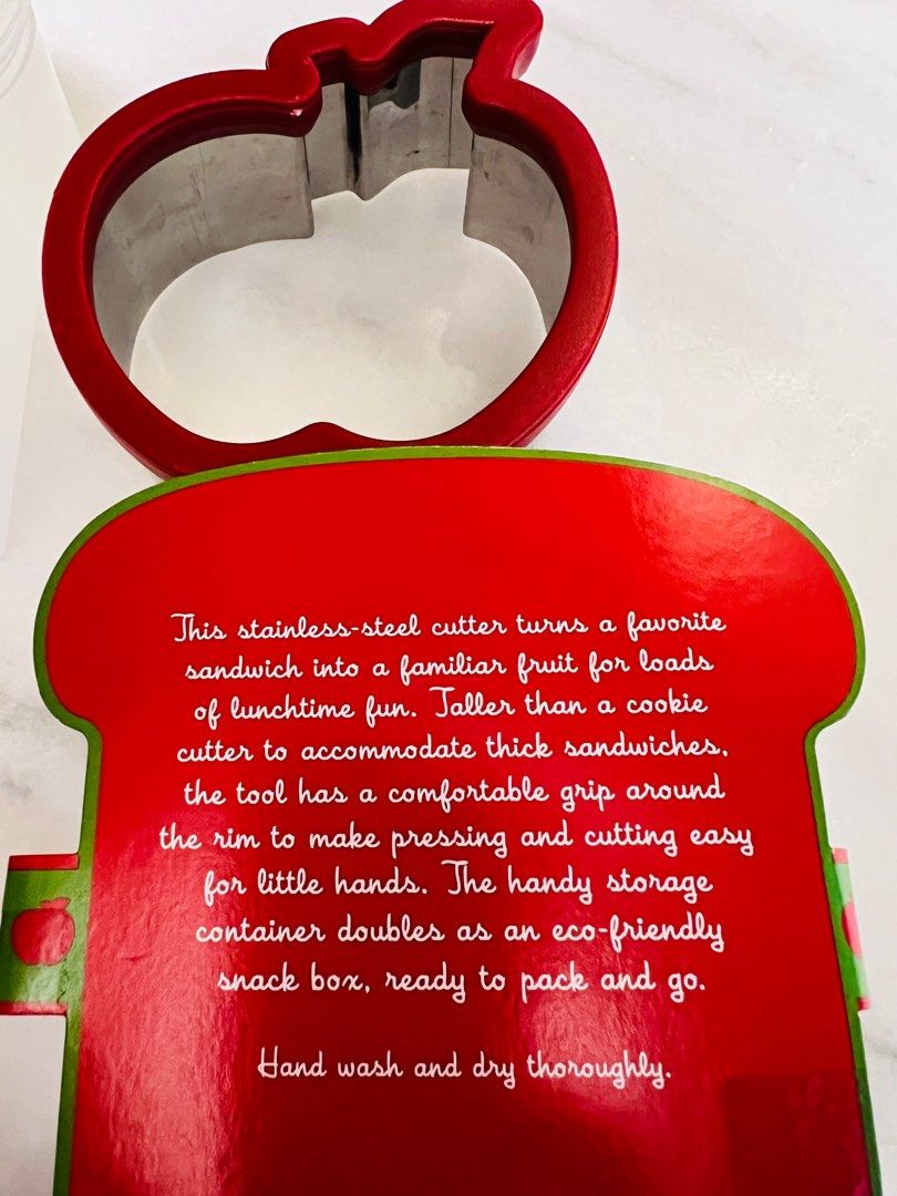 Bread box (Category: Food Organisation & Storage) located in Singapore. Submitted by phytmh (Listing ID 1353297420, Image 3). Description: Bread box with Apple shaped bread cutter.