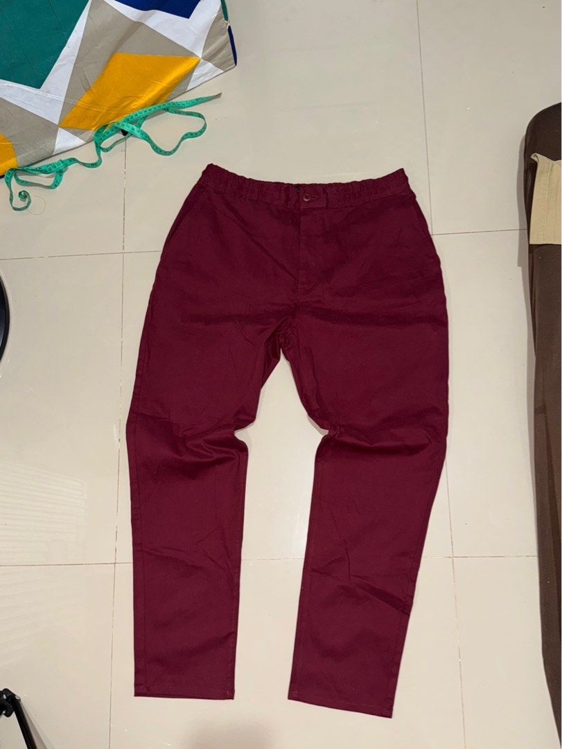 Maroon Pants (Category: Chinos) located in General Santos City (Dadiangas). Submitted by byph_ (Listing ID 1353267524, Image 2). Description: Japanese Brand No issue Brand new condition Hip-21.7 inches Length-39.5 inches Inseam-28 inches Leg opening 6.7 inches.