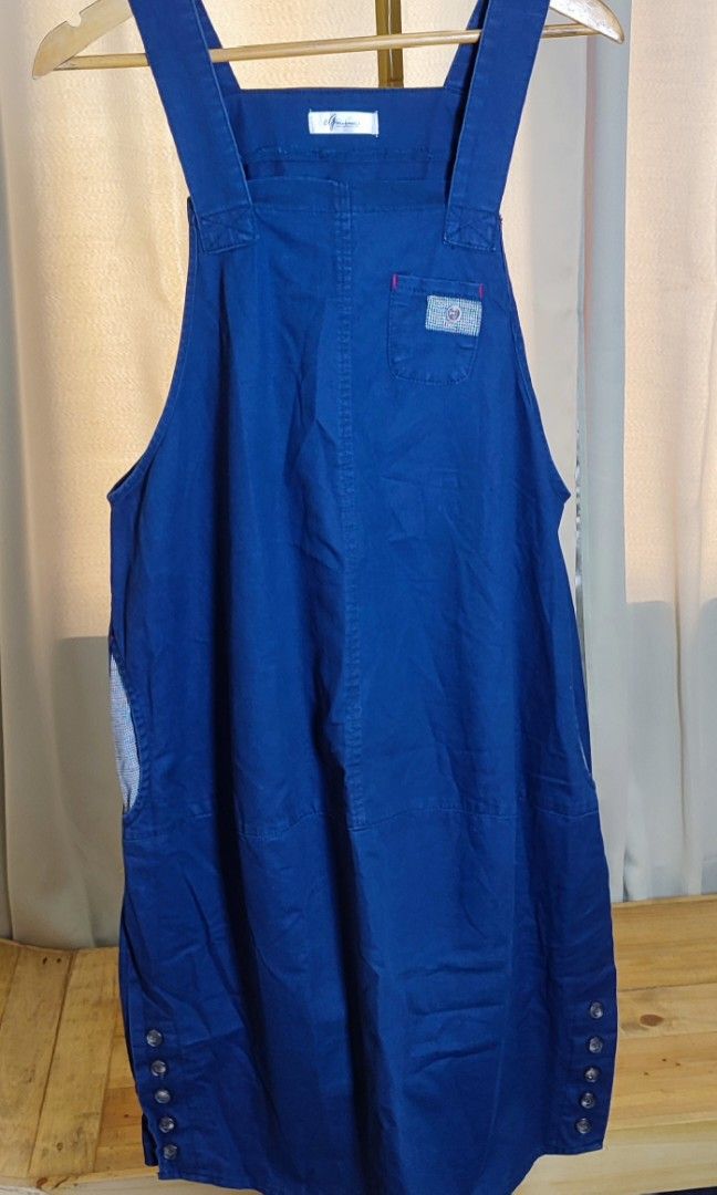 Dark Blue Jumper Dress With Pockets (Category: Dresses) located in Manila. Submitted by thrifterstyle (Listing ID 1353231850, Image 2). Description: This is thrifted Very Good Condition Width:21 Inches Waist:44 Inches Length:41Inches Fits::XLarge Brand: Gmix & Match Code: C1 LAST PRICE POSTED/2 DAYS RESERVATION SURE BUYER ONLY PLEASE _____________________ Thrifted|Good Condition|Shipping Only _____________________ PLS CHECK PHOTOS FOR ANY FLAWS _