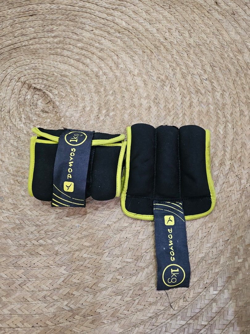 Decathlon arm and ankle weights (Category: Weights & Dumbbells) located in Pasig City. Submitted by chinitafrommanila (Listing ID 1353247964, Image 2). Description: 1 kg twin set (2 pcs) slightly negotiable pasig or quezon city pick up.