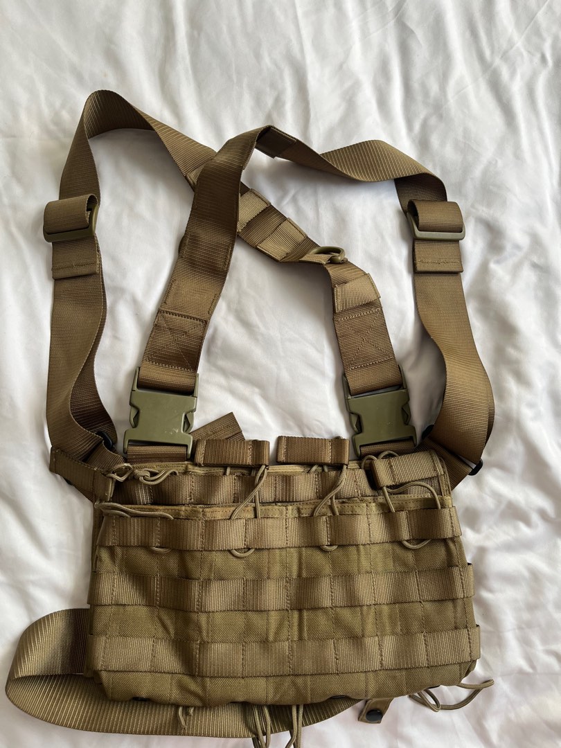 Dupont Tactical Chest Rig, Men's Fashion, Coats, Jackets and Outerwear ...