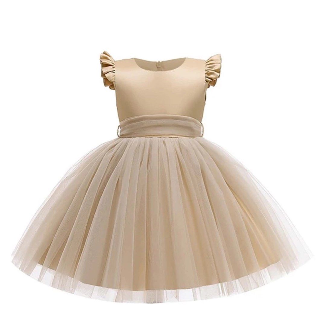 Elegant Dress (Category: Babies & Kids Fashion) located in Mandaluyong City. Submitted by ekaadoll (Listing ID 1353231206, Image 1). Description: Used once Apricot / Gold color Measurement Shoulder:25 cm, Length:70 cm, Bust:68 cm, Waist Size:64 cm fits to 6-7yo.