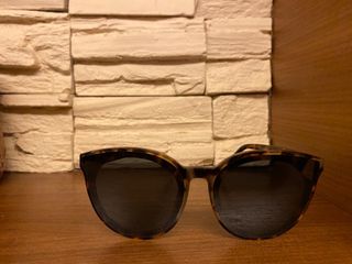 （分類：）位於 。 由 laurensp 提交（商品編號 1353352046，圖片 1）。簡介： 。