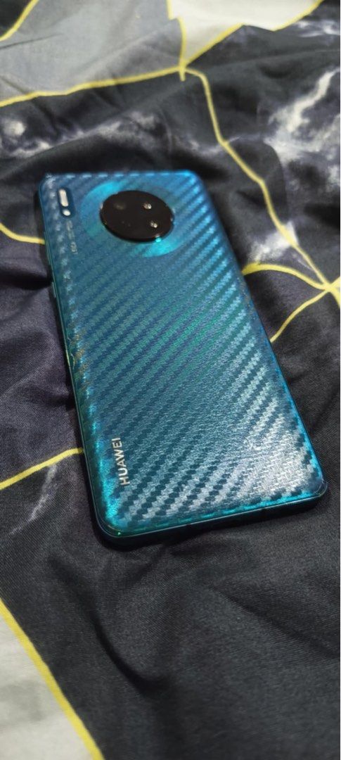 HUAWEI MATE30 (china ver) (Category: Huawei) located in San Pablo. Submitted by bibimhoney (Listing ID 1353246628, Image 2). Description: 128gb 8gbram.