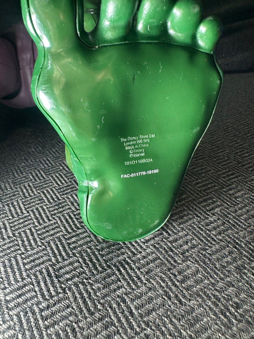 Incredible Hulk (Category: Action & Battle Toys) located in Manila. Submitted by eiya.love (Listing ID 1353242024, Image 3). Description: talking Incredible Hulk 15inches. working in great condition.