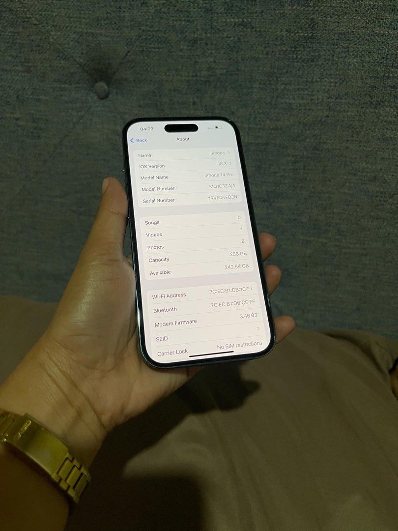 iphone 14 pro 256gb dual sim 2ndhand (Category: iPhone 14 Series) located in Cainta. Submitted by vine_gadget_shop (Listing ID 1353347288, Image 2). Description: iphone 14 pro 256gb dual sim 2ndhand hk variant factory unlock no issue check all u want pick up store greenhills shopping center we accept trade in we accepy credit card and ggives installment we do cod and door to door we ship nationwide for fast transaction call 09277368323 look for v