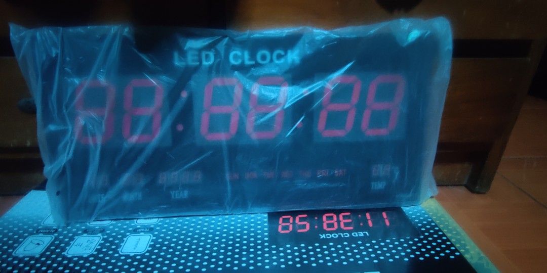 LED Digital clock (Category: Clocks) located in Quezon City. Submitted by r_rex54321 (Listing ID 1353227599, Image 2). Description: LED Digital clock The item was barely used. Opened once to test functionality and never used afterward. Accept meetup and COD (shouldered by buyer) Loc: QC, Metro Manila RFS: decluttering.