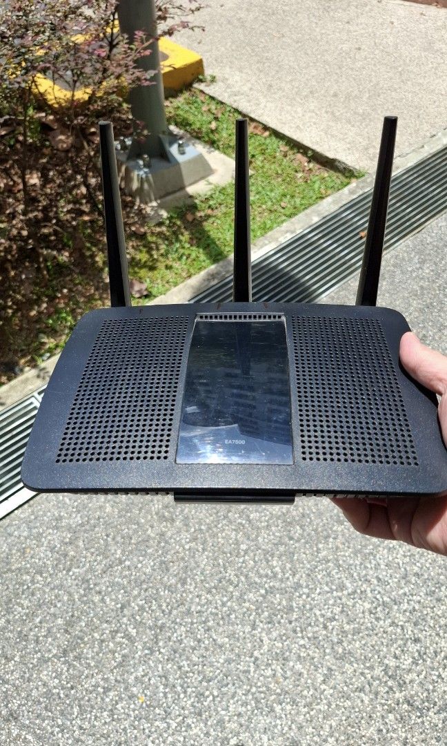 Linksys EA7500V2 AC1900462239543067955201