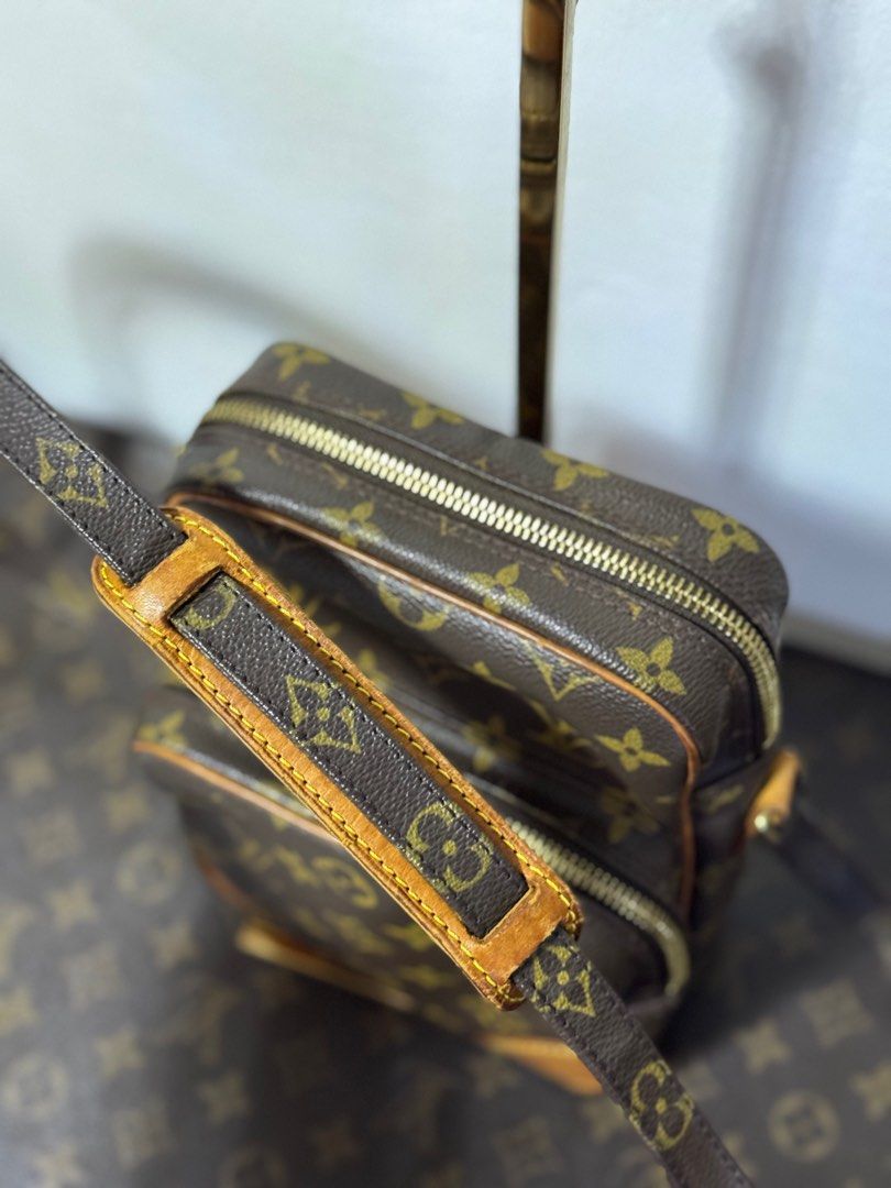 Louis Vuitton Amazon Monogram Crossbody (Category: Luxury Bags & Wallets) located in Valenzuela. Submitted by xxmatchalattexx (Listing ID 1353345907, Image 3). Description: 100% Authentic! Money back guarantee Loc: Valenzuela.