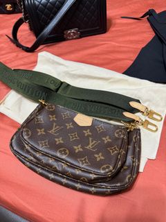 (Category: ) located in . Submitted by barbieleewei (Listing ID 1353295991, Image 1). Description: .