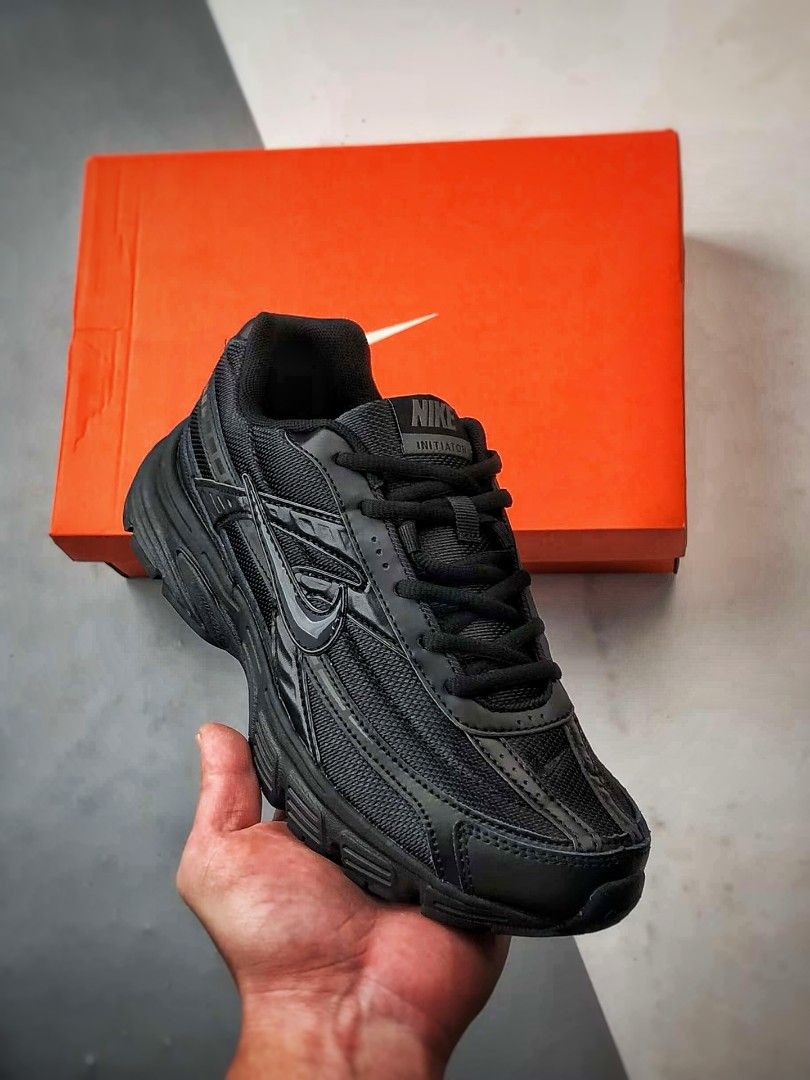 nike initiator black