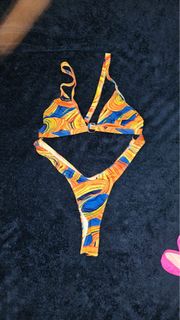 (Category: ) located in . Submitted by gailbea (Listing ID 1353224986, Image 1). Description: .