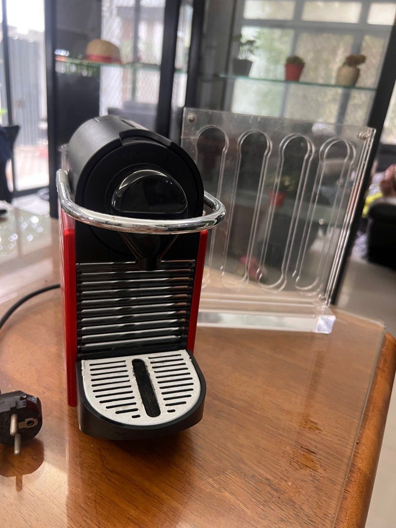 Pixie Nespresso (Category: Coffee Machines & Makers) located in San Pedro. Submitted by babaganayo (Listing ID 1353233860, Image 2). Description: Pixie Nespresso Machine w/ Free Pod Dispenser RFS: We don’t use it at home.
