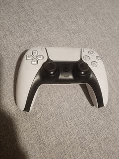 (Category: ) located in . Submitted by jameslo90 (Listing ID 1353389303, Image 1). Description: .