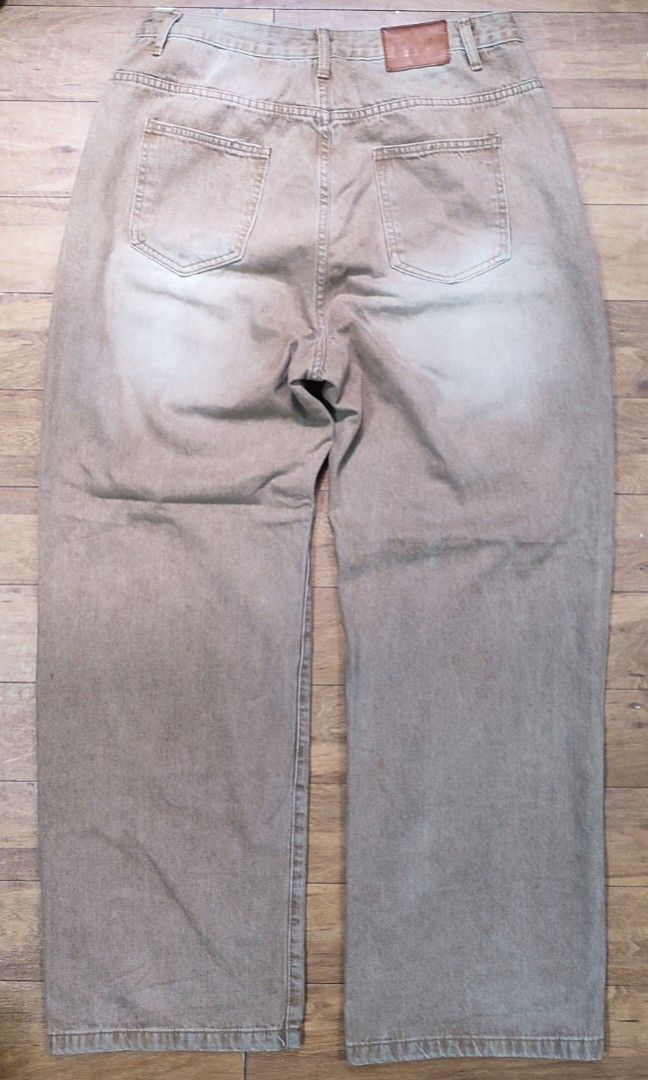 Random Baggy y2k Vibes Pants (Category: Jeans) located in Manila. Submitted by kenthrift2000 (Listing ID 1353374498, Image 2). Description: Random Baggy Tattered Pants y2k Vibes Searchable design sa google lens W33-34/L42.5 Freeship 📦 Lalamove/Jnt.