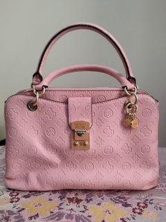 (Kategori: ) berada di . Dikirim oleh debbygree13954 (ID iklan 1353282727, Gambar 1). Deskripsi: .