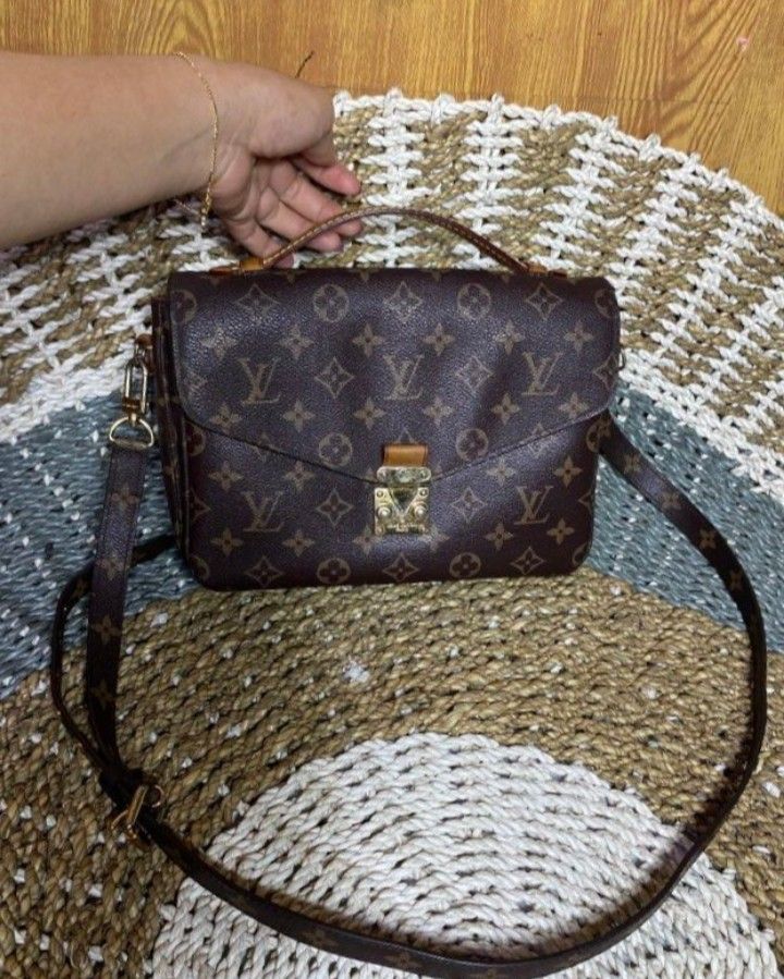 Supreme Louis Vuitton Backpack For Sale Tas LV Metis Monogram