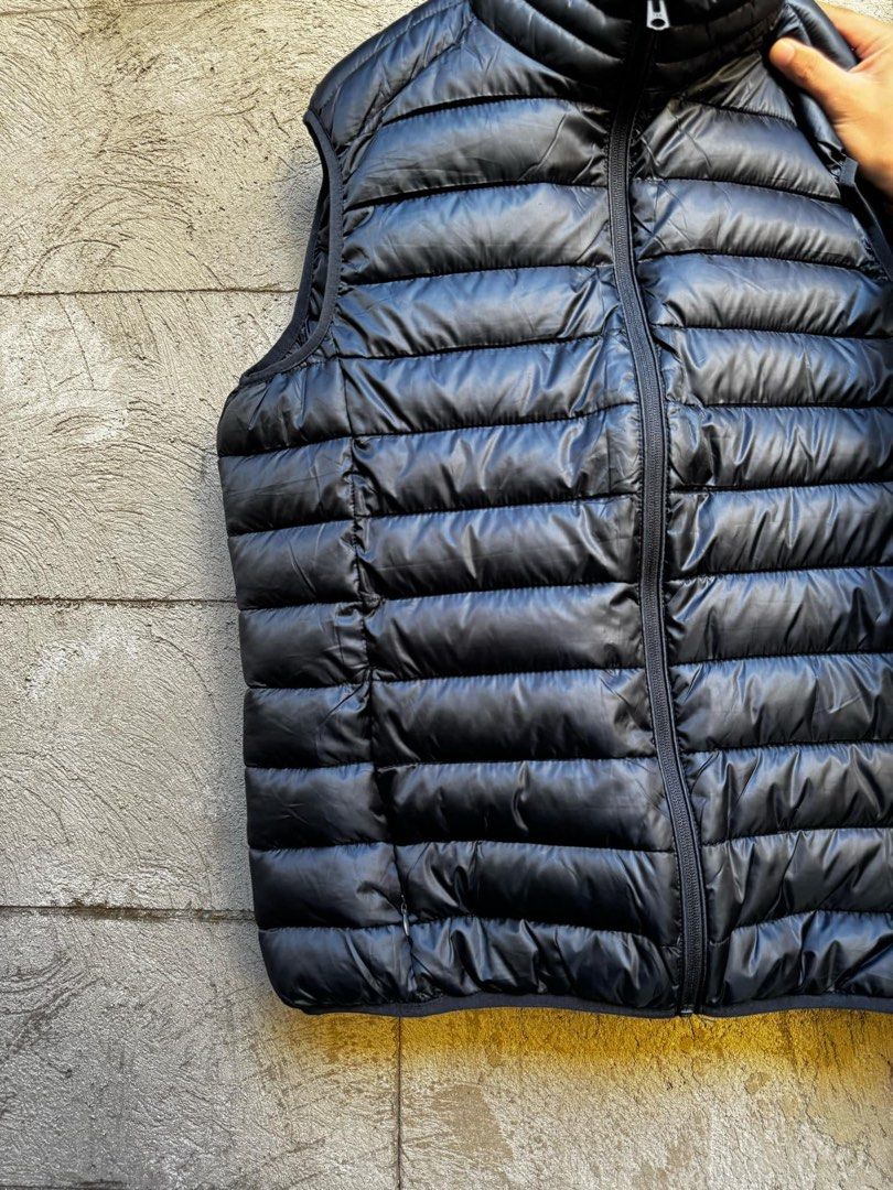 Terranova Puffer Jacket for Men (Category: Coats, Jackets and Outerwear) located in Antipolo. Submitted by decluttertosave (Listing ID 1353378874, Image 3). Description: Bought last Nov 2024 and used once only in Japan this Feb 2025.