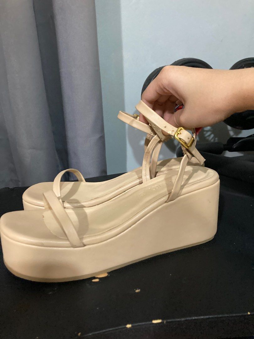 Tutum Wedge Sandals (Category: Wedges) located in Apalit. Submitted by cleanspaces (Listing ID 1353257828, Image 2). Description: Tutum Wedge Sandals - Used once in an event - Bought it last 2021 - Very comfy - Have minor scratches but not noticeable.