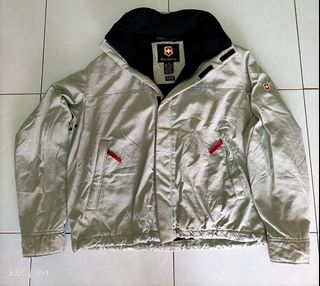 (Kategori: ) berada di . Dikirim oleh jarot33 (ID iklan 1353380365, Gambar 1). Deskripsi: .