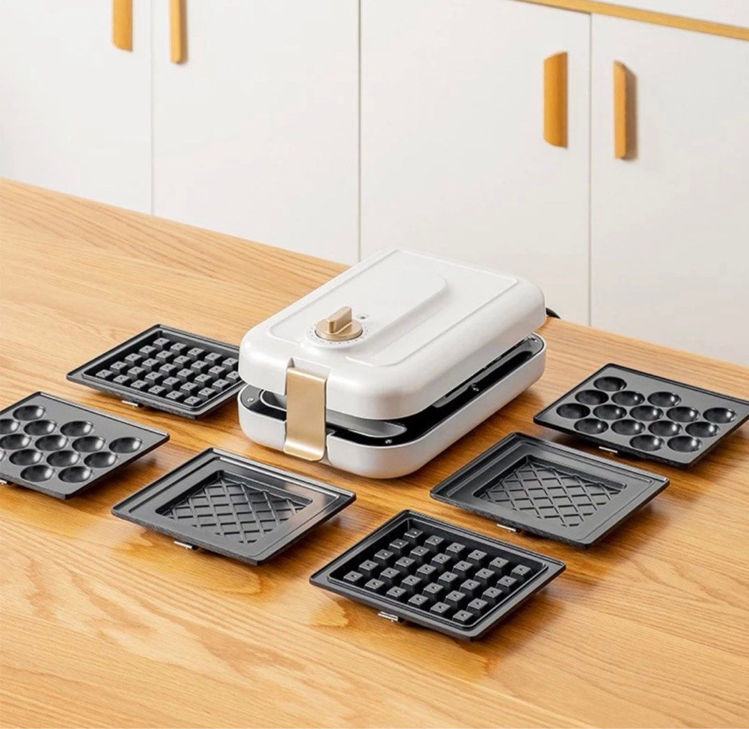 Waffle maker (Category: Other Kitchen Appliances) located in Singapore. Submitted by ckncs (Listing ID 1353281981, Image 4). Description: All info are provided in the photo…only have waffle design..