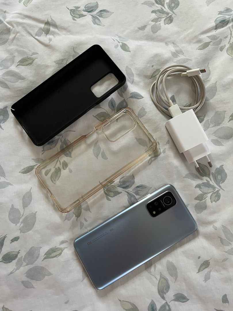 Xiaomi Mi10T Pro (Category: Xiaomi) located in Santa Rosa. Submitted by _joannealexis (Listing ID 1353269407, Image 2). Description: FOR SALE ‼️ Xiaomi Mi10T Pro 5G 256gb Php 8500 negotiable for sure buyers Unit and charger plus case No history of repair Honest Issue: - May 2 maliit na white dead pixel, hindi halata sa screen at hndi naman nakaka affect sa pag gamit. - Fingerprint not working Makinis pa po ang unit pwede sa maselan ☺️ ✅ 8gb+3gb R