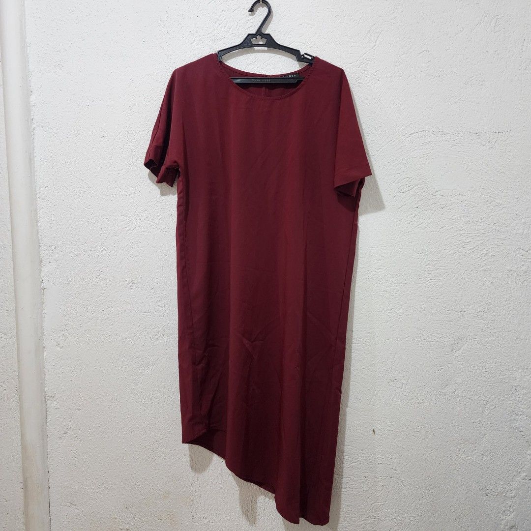 Zalora Dress - Red (Category: Dresses) located in Cebu City. Submitted by deecanon (Listing ID 1353355298, Image 1). Description: Size Small-Medium.