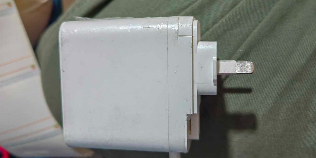 25.6v mi power supply (Category: Cables & Adaptors) located in Rizal. Submitted by joan5505 (Listing ID 1353506661, Image 2). Description: 25.6v mi power supply Outpower power 20.5w 1500.