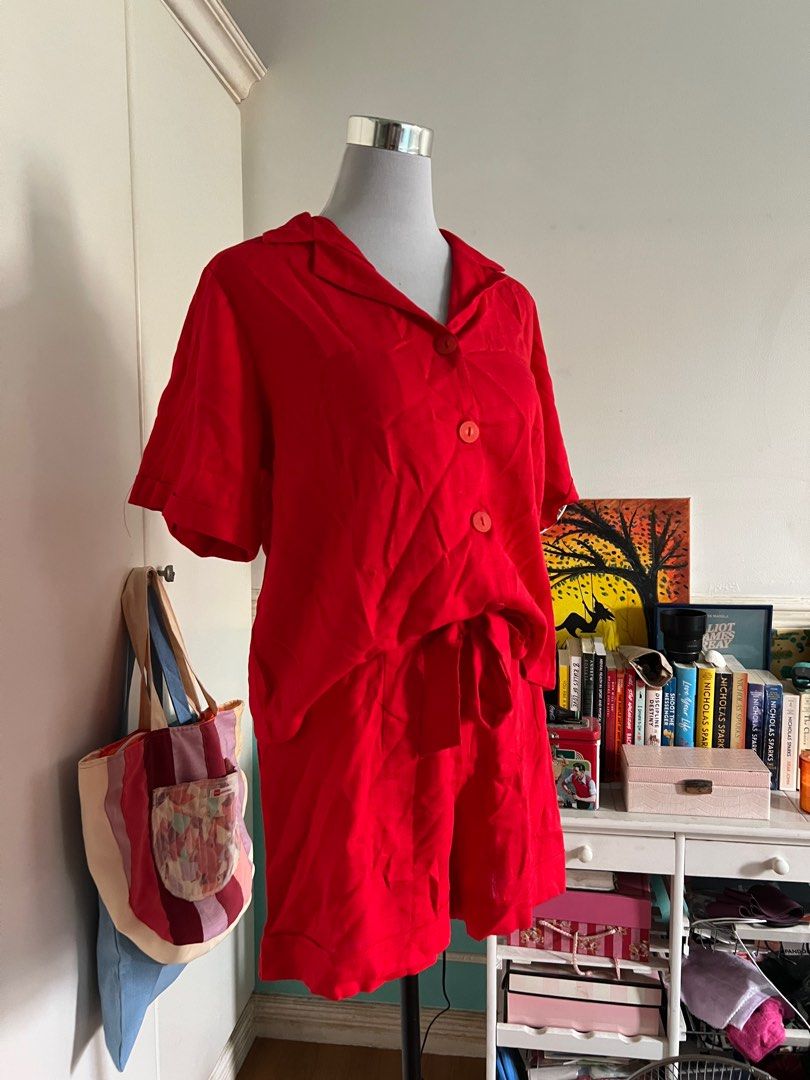 BKK Red Linen Coords (Category: Sets or Coordinates) located in Pasay City. Submitted by elleventh (Listing ID 1353480261, Image 2). Description: BKK Red Linen Coords - Brand new - Fits M - XL (Shorts Size = 28-40) - Got this in the orange app for ₱1250 Selling for only ₱1100 RFS: Decluttering + moving out Payment Options: GCash, Maya, and PNB Shipping Options: Gogo Express and Lalamove (SF will be shouldered by the buyer; NO MEETUPS) 📍Pasay Cit