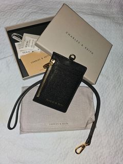 (Category: ) located in . Submitted by cali_preloved (Listing ID 1353475232, Image 1). Description: .