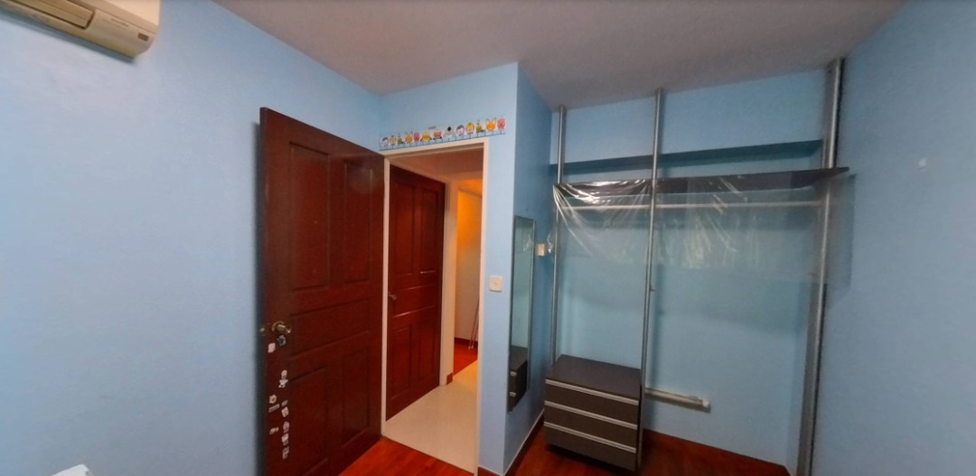 (Category: ) located in . Submitted by aekkoh (Listing ID 1353531320, Image 1). Description: .