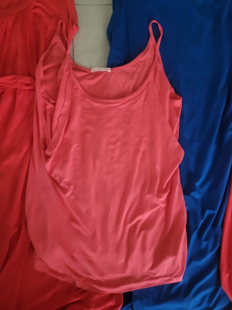 Elin maternity nursing clothes XS S M (Category: Maternity wear) located in Quezon City. Submitted by jessica_lim_n (Listing ID 1353424925, Image 2). Description: ✔ Very good condition, new, unused top - M red - XS red empire - S blue - S maroon - S 📍Quezon City 📦 Shipping by buyer. 💲 GCash.