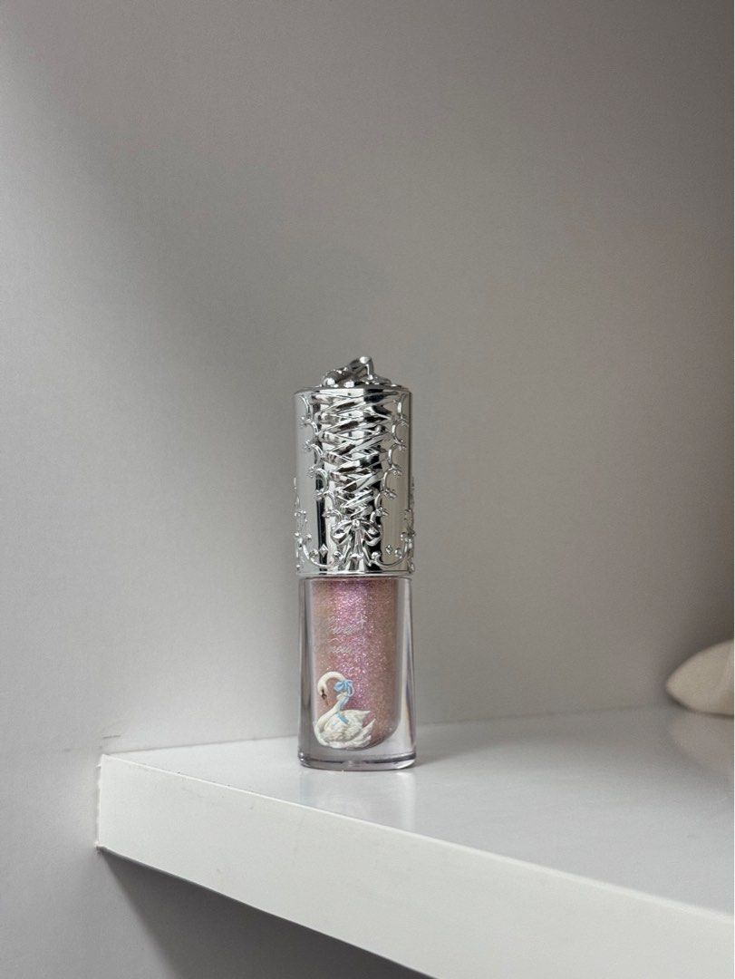 FLOWER KNOWS — Swan Ballet Liquid Eyeshadow (#5 Cracking Crystal) (Category: Makeup) located in Baliuag. Submitted by kia.sells (Listing ID 1353567780, Image 1). Description: — Liquid Eyeshadow — NO ISSUE ! <3 — RFS: decluttering makeup — MOP: Gcash/Gotyme — Loc: Bulacan.