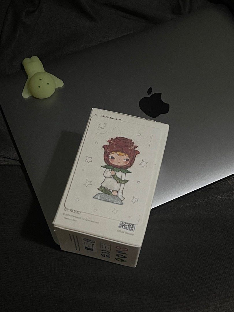 Hirono Le Petit Rose Bundle (Category: Designer & Blind Box Toys) located in Taguig. Submitted by jac_declutters (Listing ID 1353573256, Image 1). Description: Brand new, foil is sealed and box is just opened from the bottom to check Hirono Le Petit Bundle 🥀 Rose 🦊 Fox 🎩 Conceited 📍Makati.